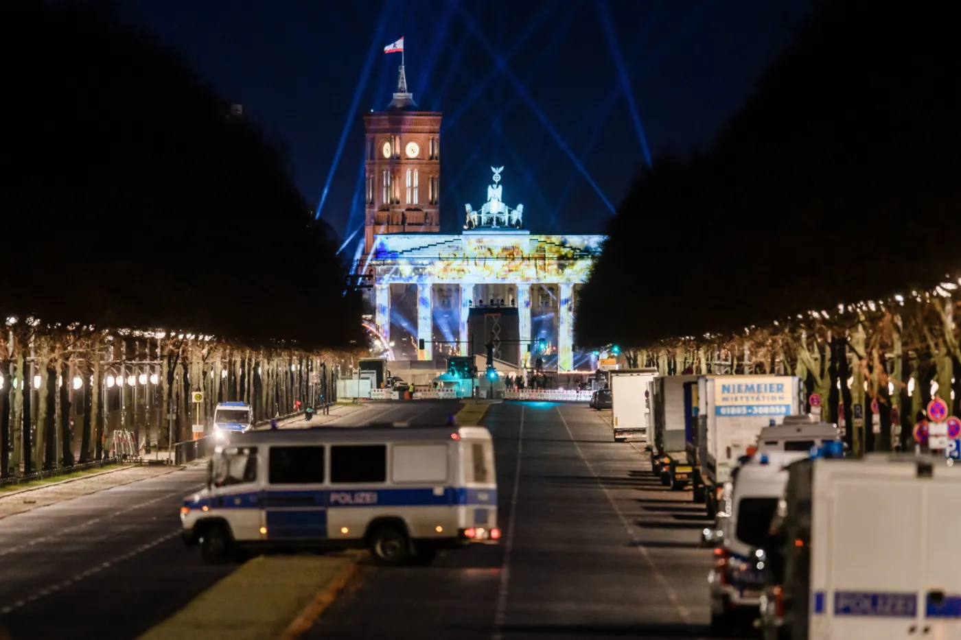 Surowe obostrzenia w sylwestra. Belgowie mogą przyjąć tylko jednego gościa