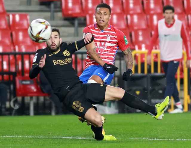 Osiem goli, jeszcze więcej emocji i awans Barcelony do półfinału Pucharu Hiszpanii