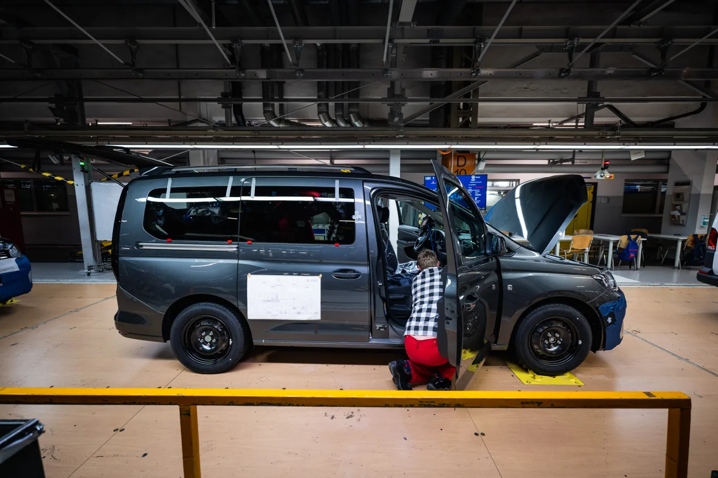 volkswagen-caddy-5-maxi-37062862.jpg