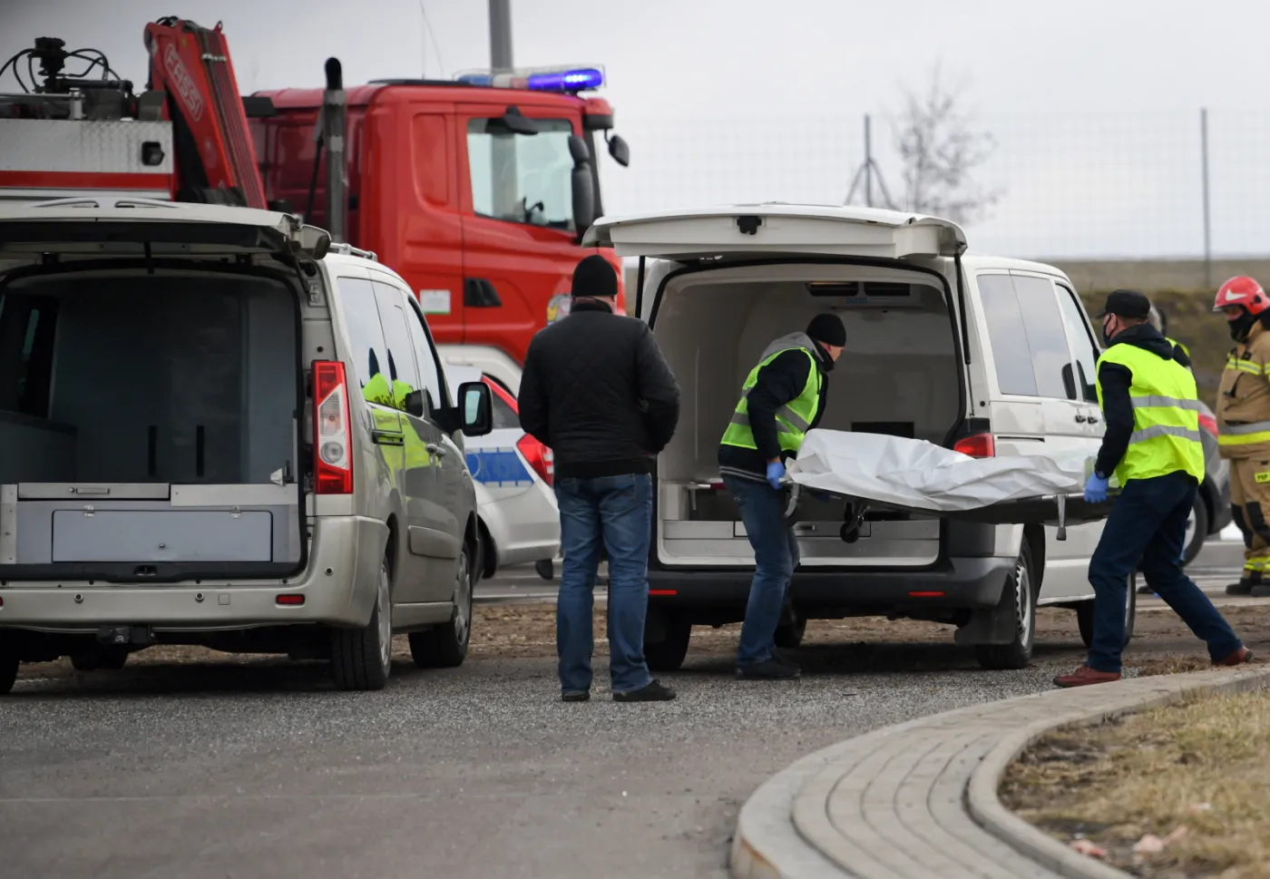 wypadek-na-a4-w-kaszycach-37085764.jpg