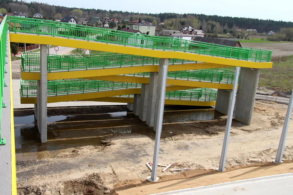 kladka-nad-autostrada-a1-37131679.jpg