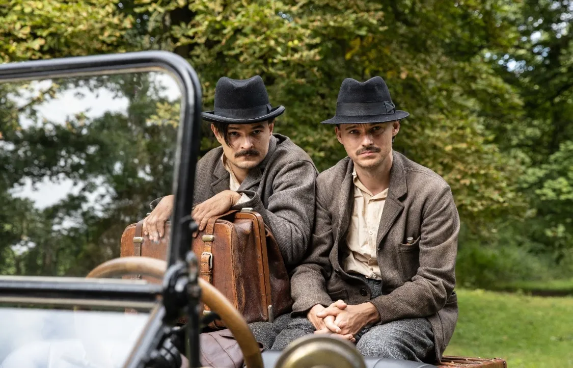 Maciej Bochniak: "Magnezja" to nasz hołd dla westernów z lat 70 [WYWIAD]