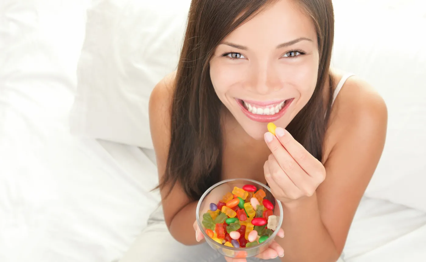 Jak oduczyć się jeść słodycze? Dietetyk radzi