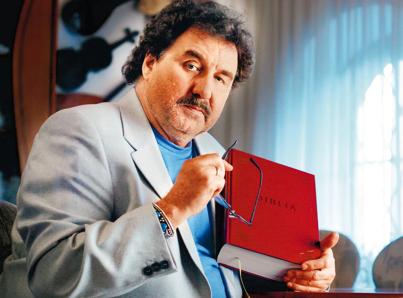 Grób Krawczyka będzie inspirowany nagrobkiem Presleya?