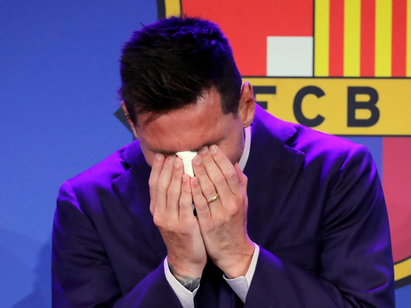 Lionel Messi we łzach podczas pożegnalnej konferencji prasowej