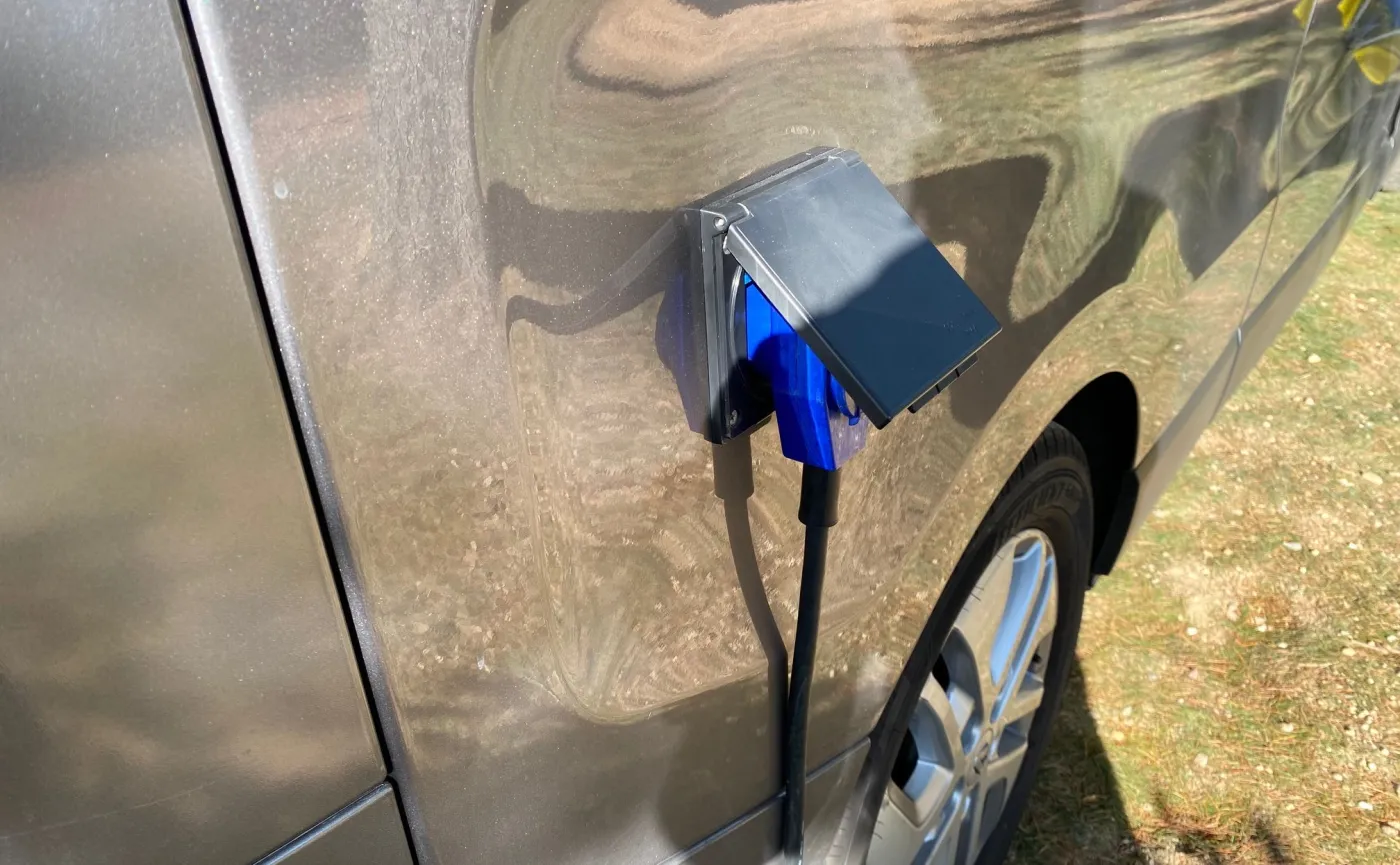 renault-trafic-wavecamper-37216686.jpg
