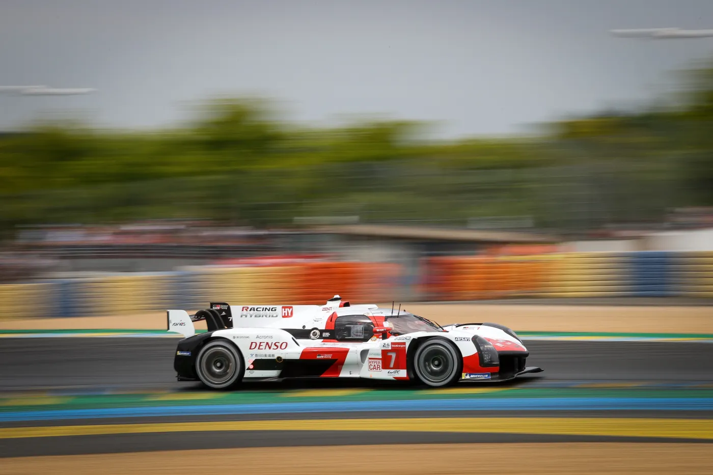 TOYOTA GAZOO Racing po raz czwarty z rzędu triumfuje w Le Mans