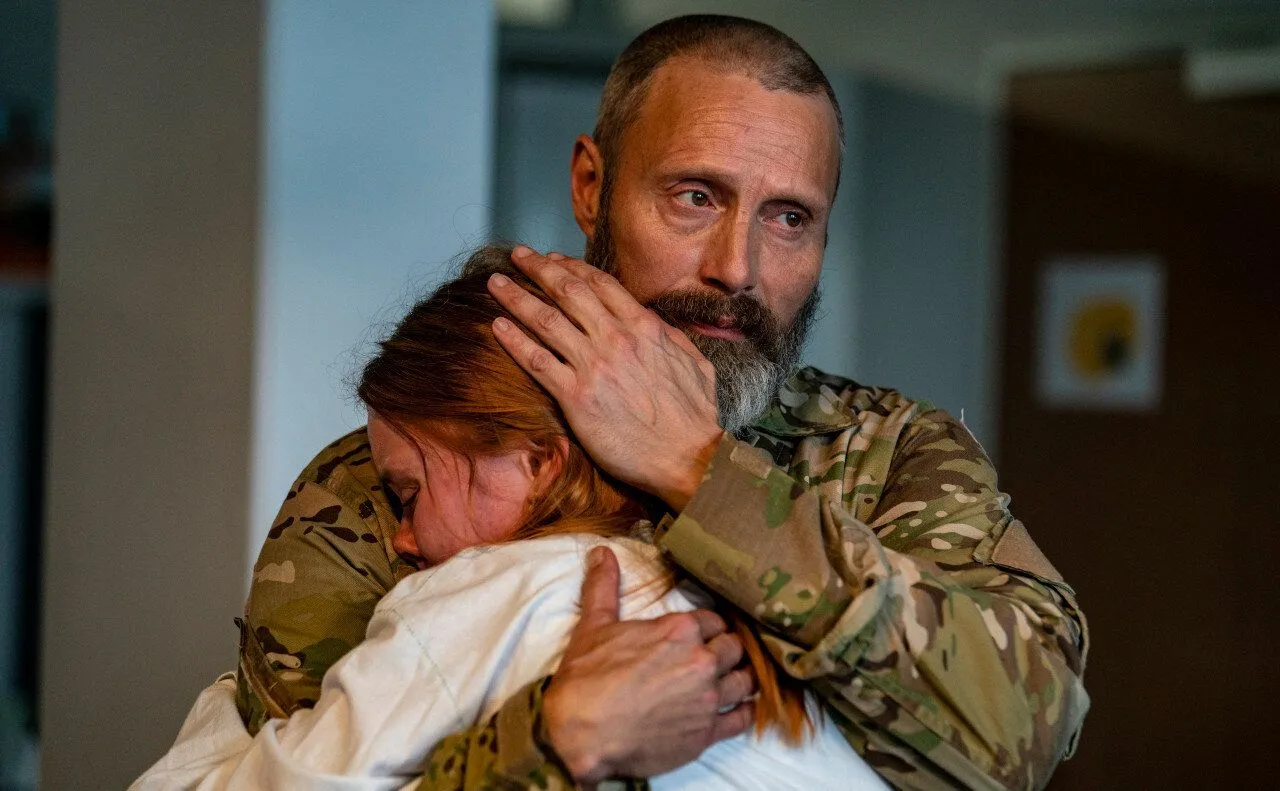 Lepiej wierzyć nastoletnim córkom niż foliarzom. Niespodziewany faworyt do tytułu filmu roku [#DobryCynk]