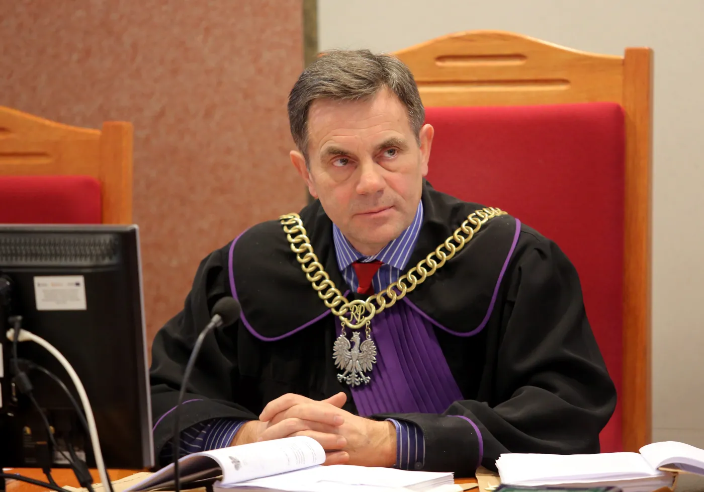 Dwoje sędziów odmawia orzekania z sędzią powołanym przez KRS w nowym składzie