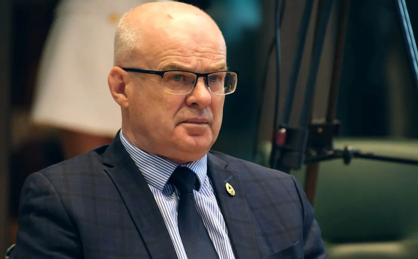 Gen. Skrzypczak: Liczę, że MON nie zacznie budować dróg [WYWIAD]