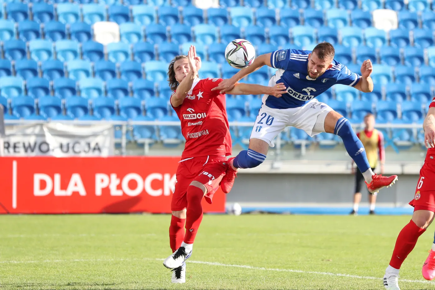 Sekulski bohaterem meczu Wisły z Wisłą. Dwie "główki", dwa gole [WIDEO]