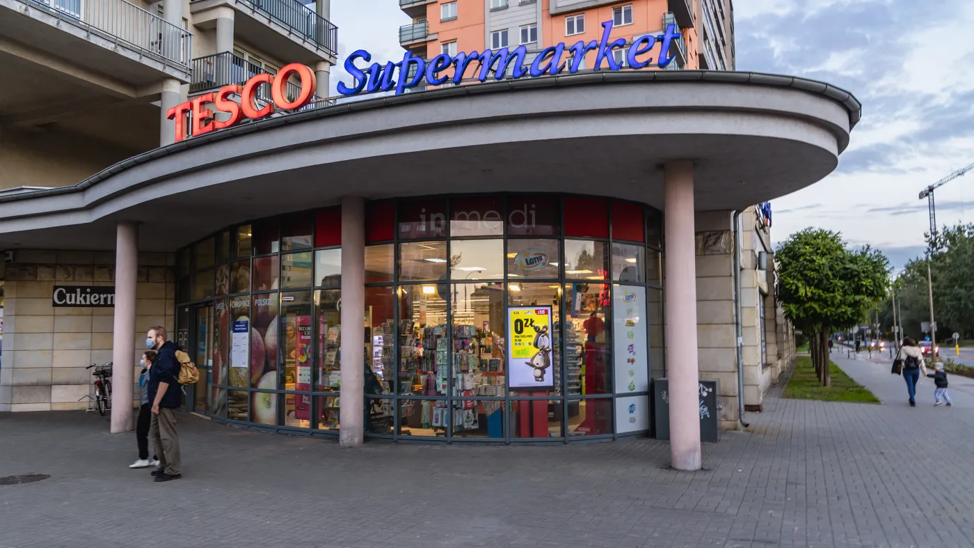 UOKiK wydał warunkową zgodę na koncentrację firm Carrefour i Tesco