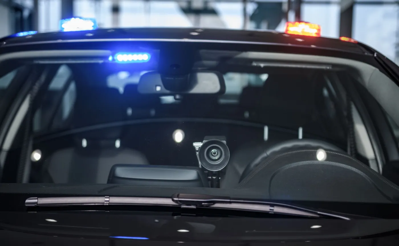 nieoznakowane-bmw-policji-37326454.jpg