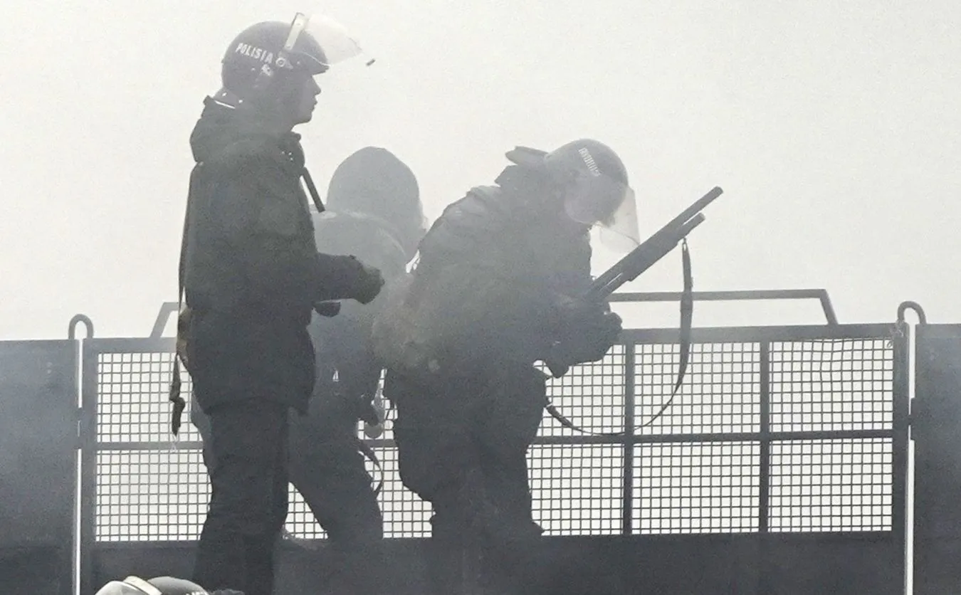Strzelanina na Placu Republiki w Kazachstanie. Żołnierze kierują ogień na uczestników zamieszek