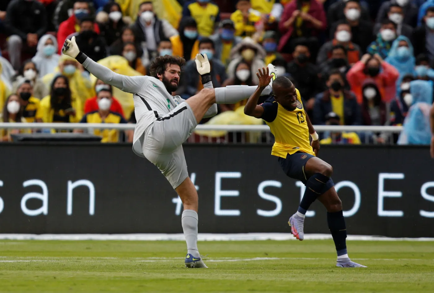 El. MŚ 2022. Argentyna poradziła sobie bez Messiego. Alisson zobaczył dwie czerwone kartki