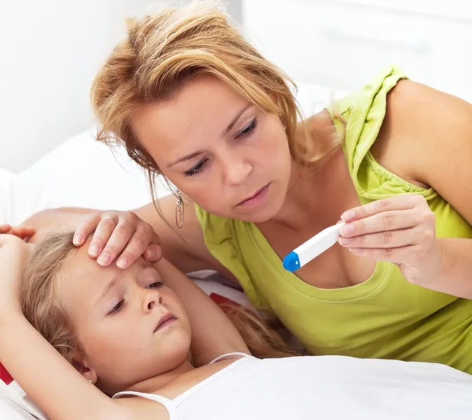 Kiedy trzeba zrobić dziecku test na COVID-19? OBJAWY