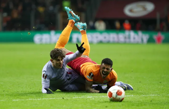 Łatwo nie było, ale Barcelona wciąż liczy się w walce o triumf w Lidze Europy