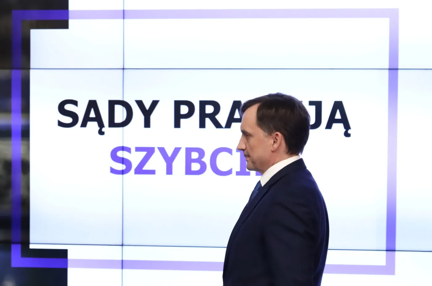 Flis: Koalicja wisi na emocjach. Ziobryści balansują na linie
