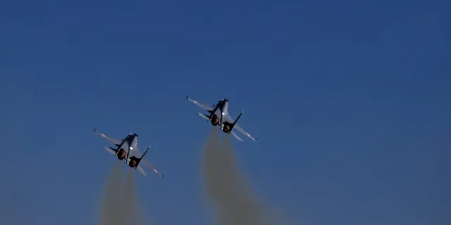 Brytyjski wywiad: Rosyjskie bombowce używają nieprecyzyjnych pocisków Kh-22 z lat 60.