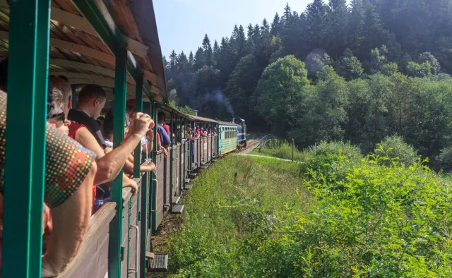 W wakacje Bieszczadzka Kolejka Leśna kursuje pięć razy dziennie