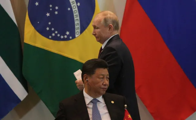 Chiny najeżdżają Rosję, by uwolnić ją od faszyzmu... w kreskówce