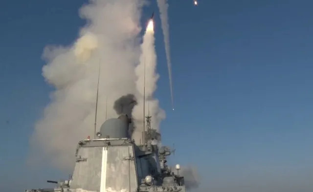 Rakiety KALIBR. Czym jest rosyjska broń używana do ataków w Ukrainie?