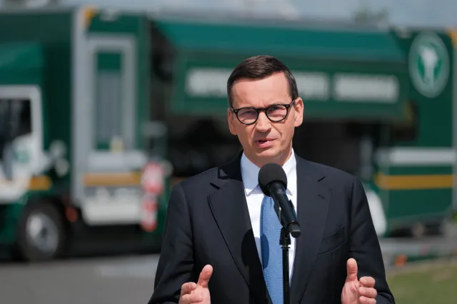 Tysiące śniętych ryb w Odrze. Premier zabrał głos, zapowiada ukaranie winnych