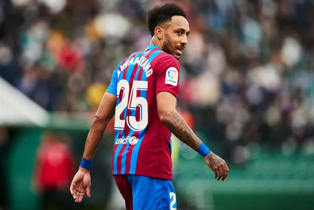 Aubameyang ma złamaną szczękę. Bandyci napadli na jego dom