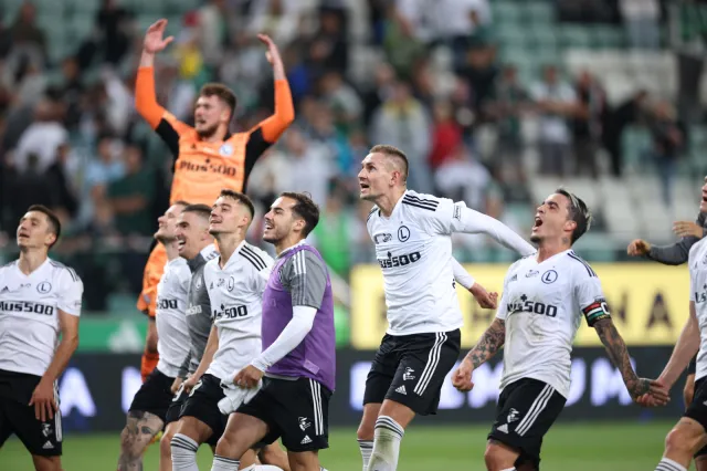 Legia w końcówce wyrwała trzy punkty i zajęła fotel lidera [WIDEO]