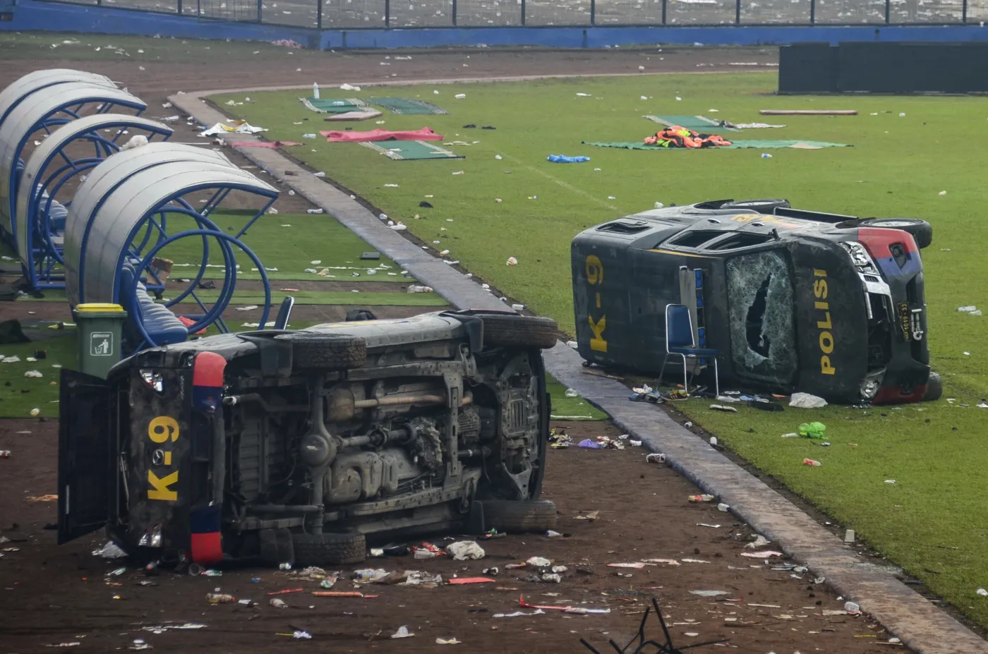 UEFA zarządziła minutę ciszy przed wszystkimi meczami