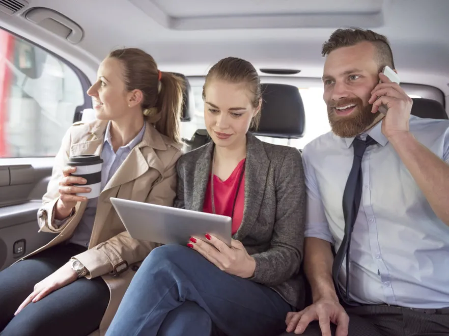 Taxi. Pasażerowie. Taksówka. 