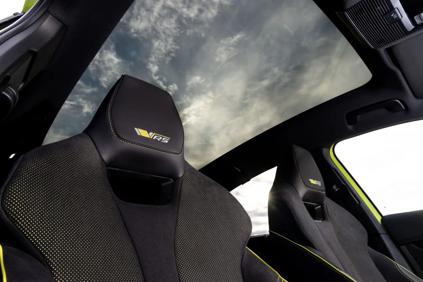 skoda-enyaq-coupe-rs-iv-37610244.jpg