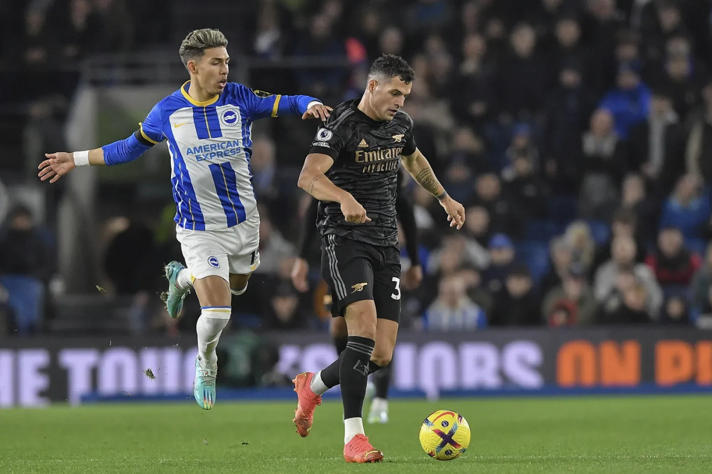 Arsenal powiększa przewagę. Remis obrońców tytułu