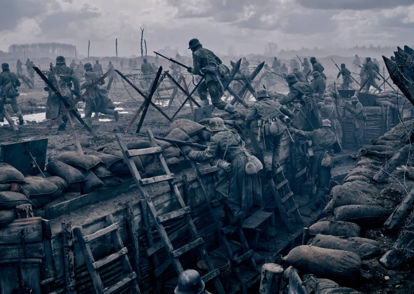 Kadr z filmu "Na zachodzie bez zmian"