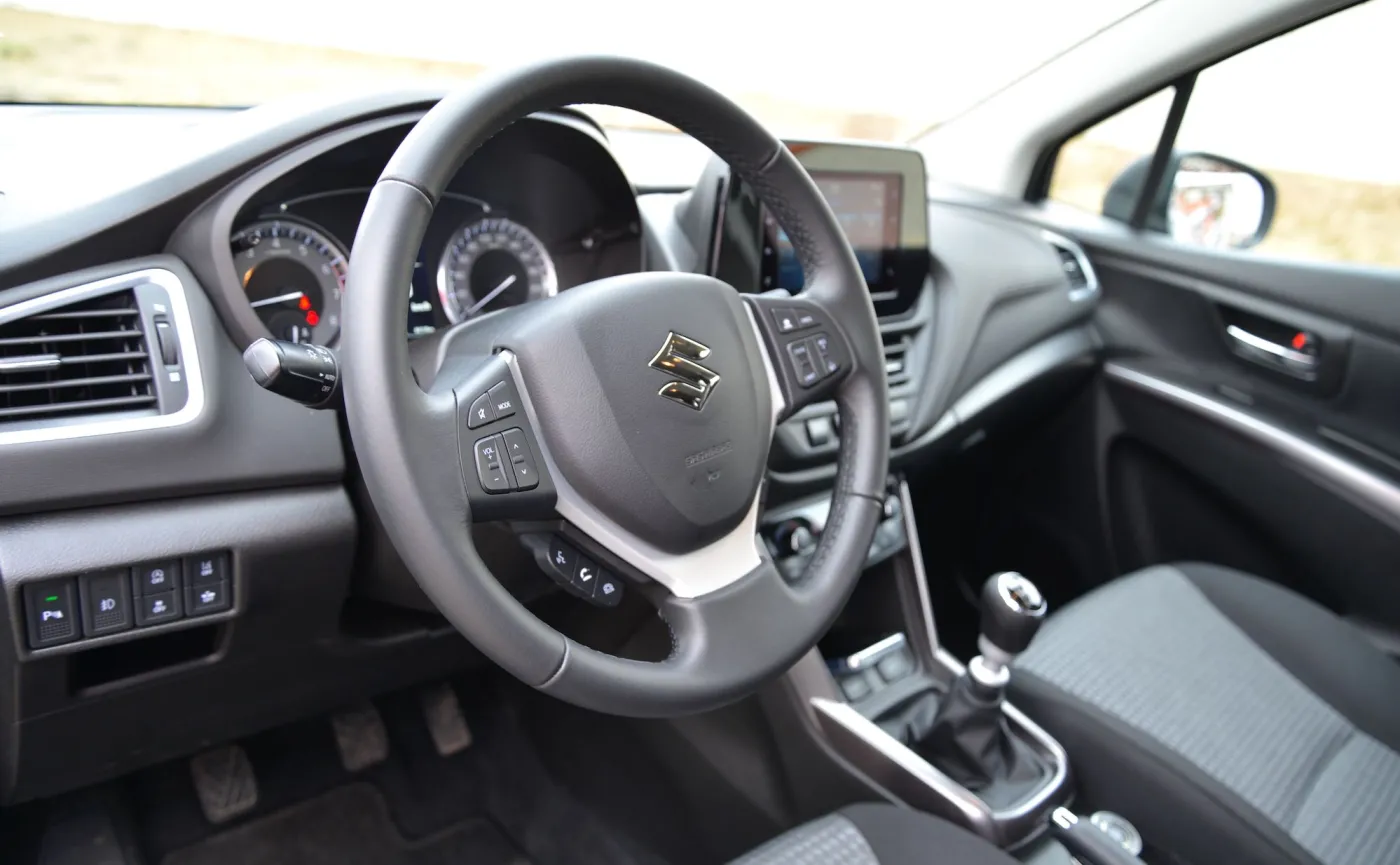 suzuki-scross-14-mh-4wd-37717564.jpg