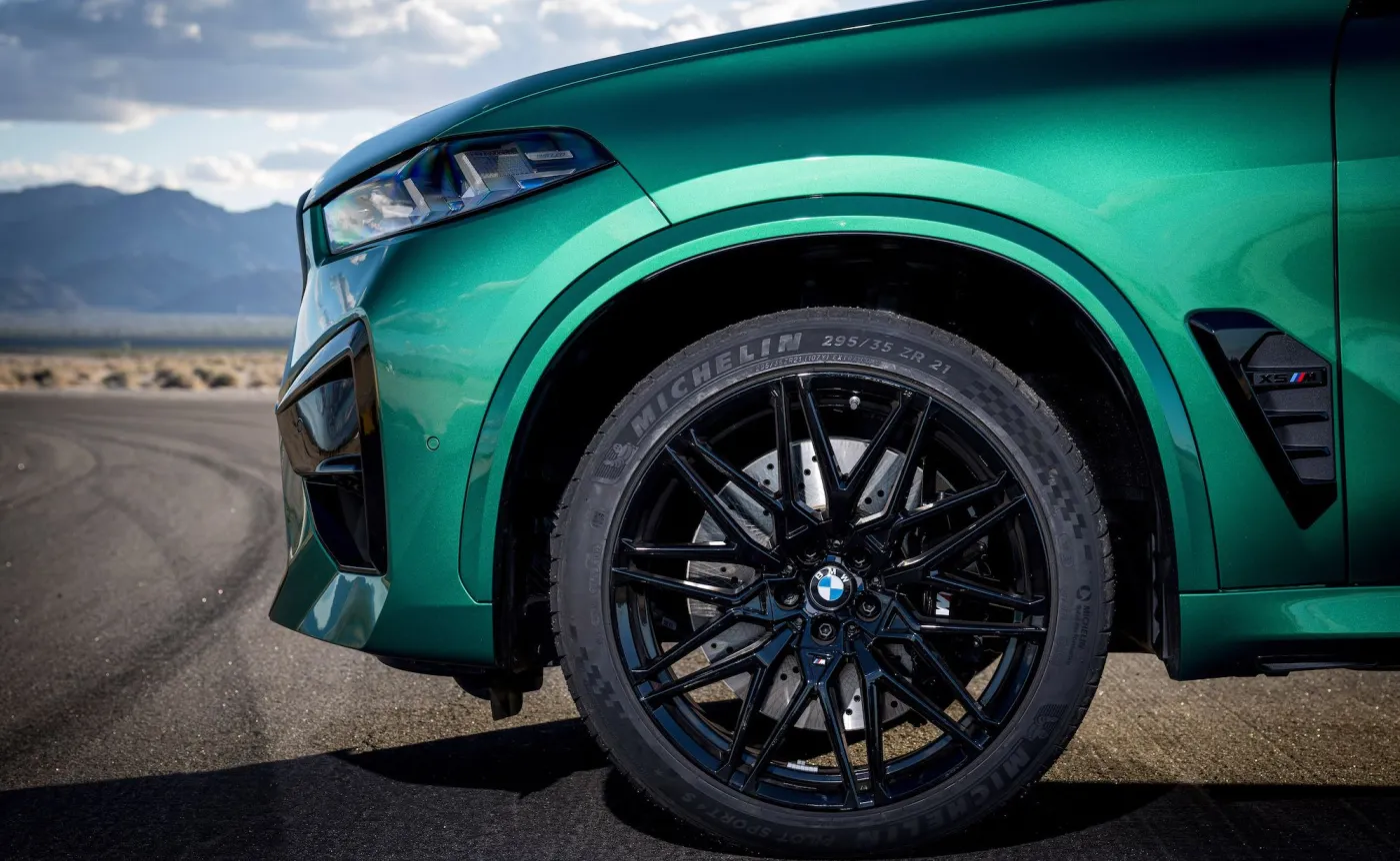 bmw-x5-i-x6-m-competition-37720710.jpg