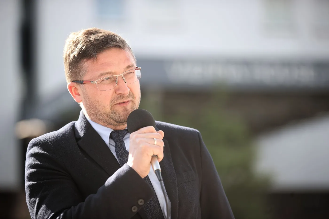 Spór sędziego Juszczyszyna z prezesem Nawackim. Wojna na OŚWIADCZENIA