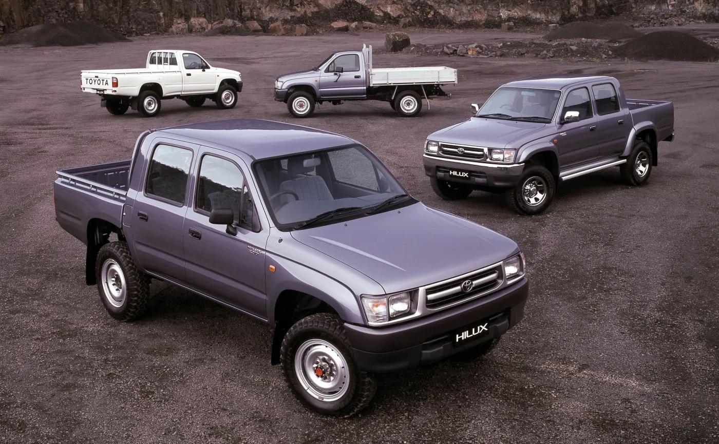 toyota-hilux-6-generacji-37786592.jpg
