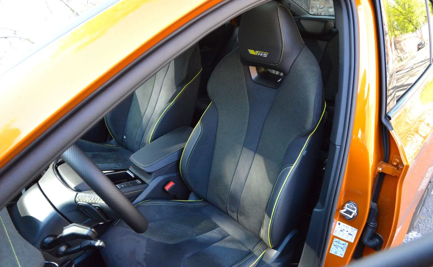 skoda-enyaq-coupe-rs-maxx-37793215.jpg