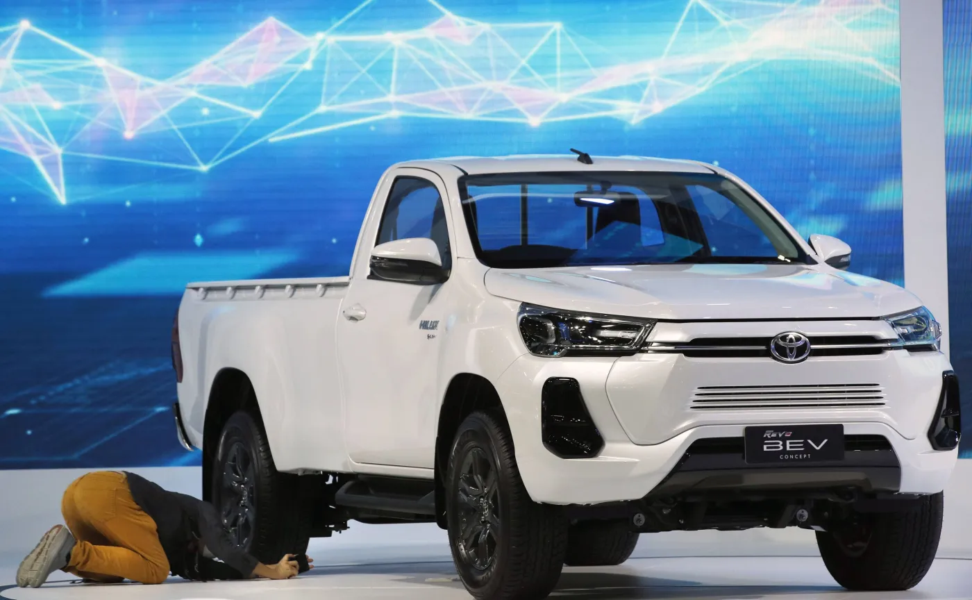 toyota-elektryczny-pikap-37780083.jpg