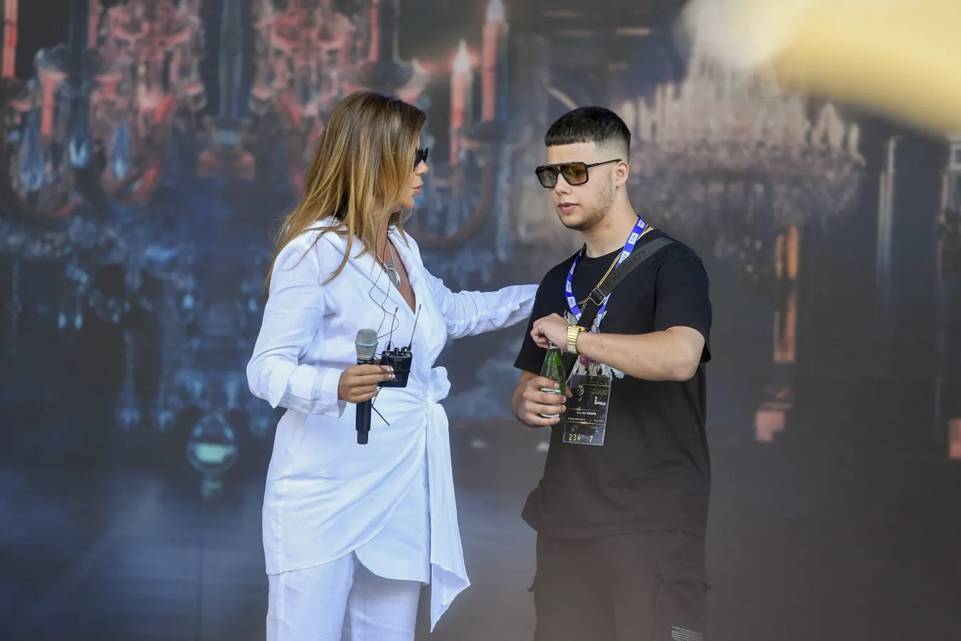 TA kwota zwala z nóg. Ustalono, ile syn Edyty Górniak zarabia jako DJ