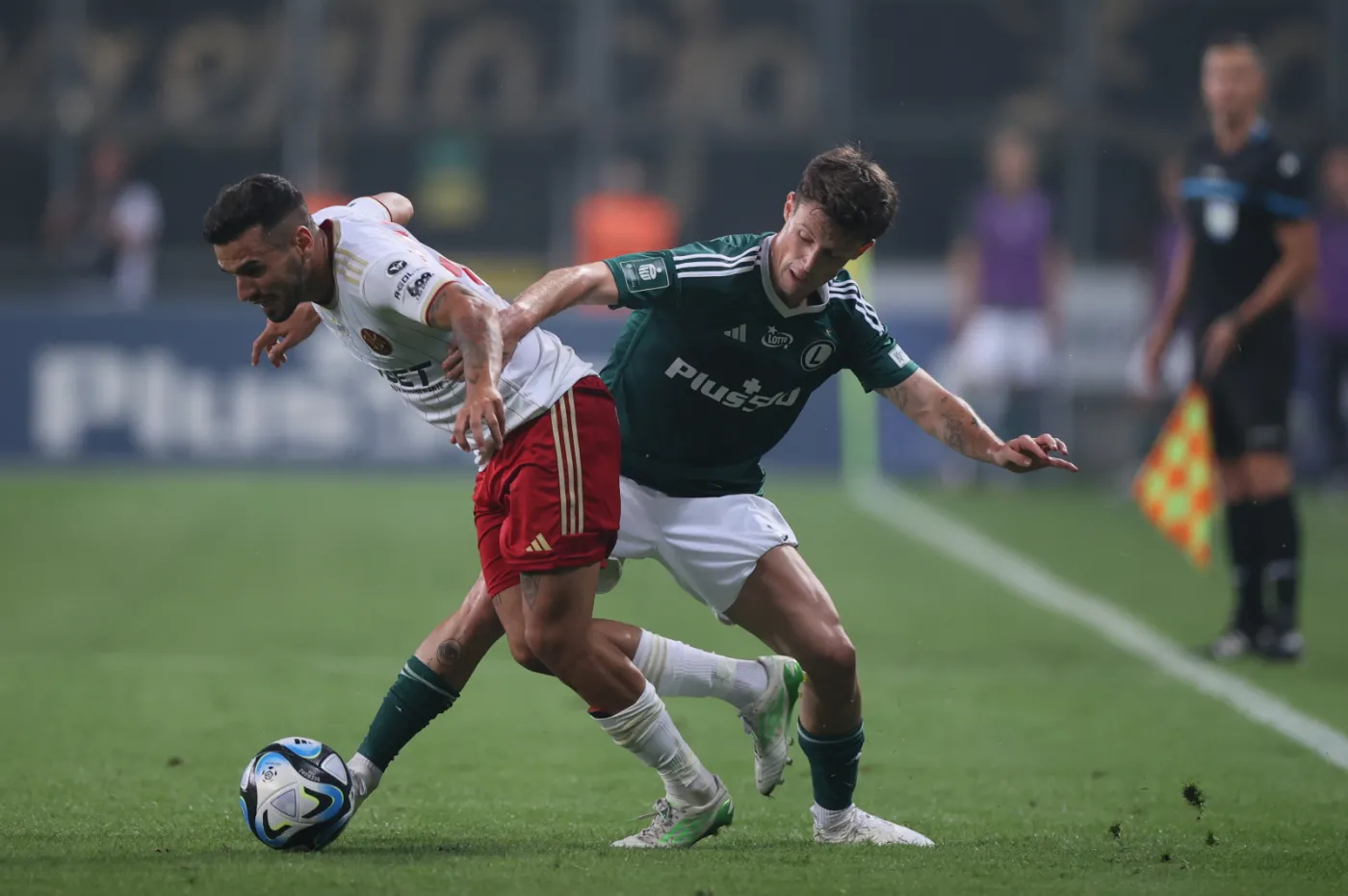 Legia rozbiła ŁKS. Hat-trick Pekharta