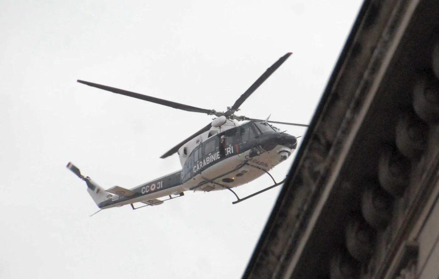 Wielka operacja przeciw włoskiej mafii, 500 karabinierów w akcji. "Game over"