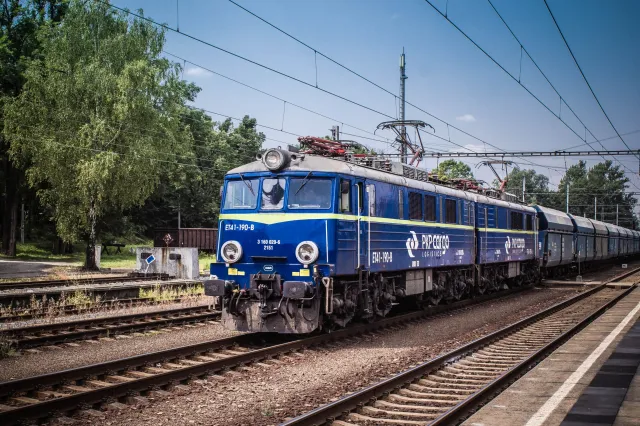 Śmierć na torach. 14-latek zginął pod kołami pociągu