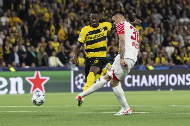 Zobacz pierwszego gol w fazie grupowej Ligi Mistrzów 2023/24 [WIDEO]