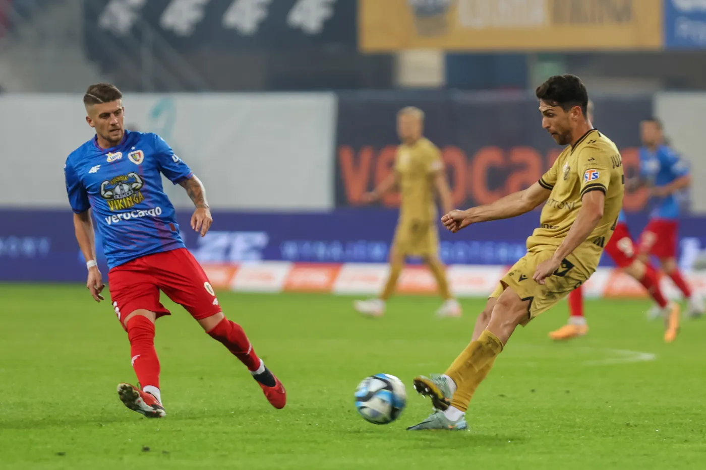 Trzy punkty zostają w Gliwicach. Piast lepszy od Widzewa [WIDEO]