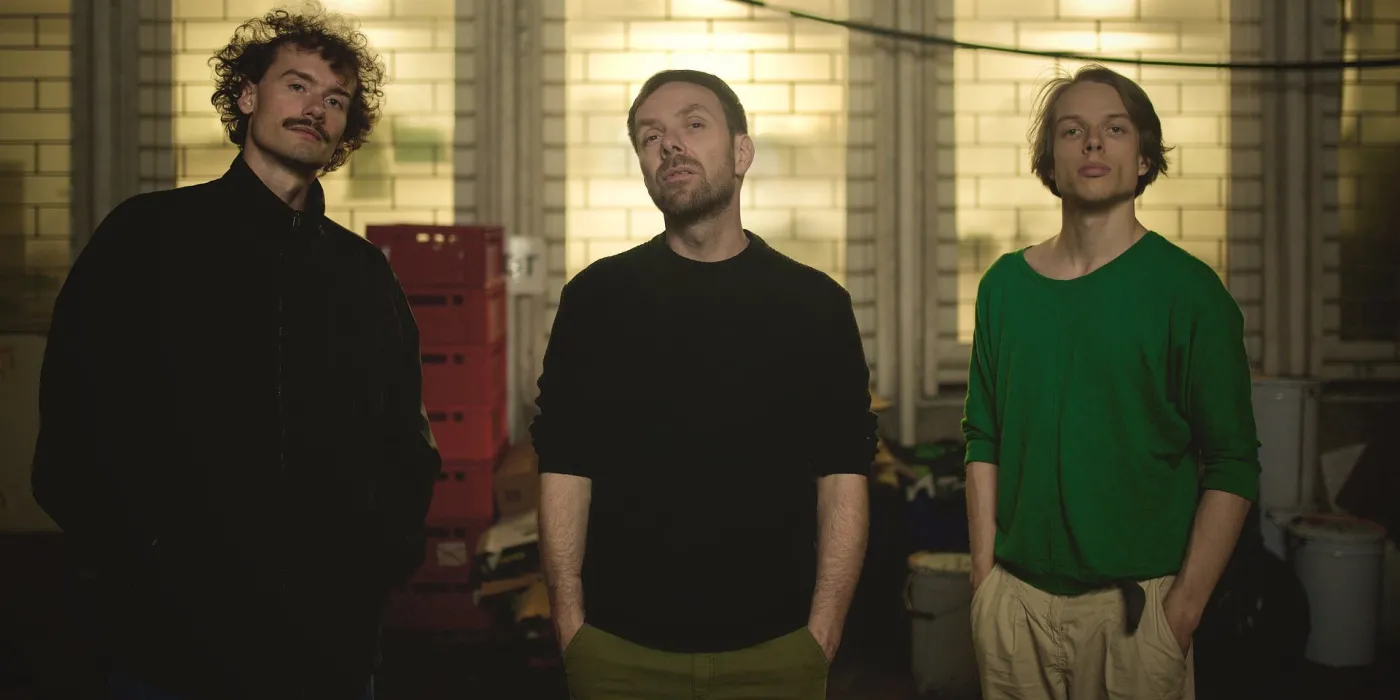 "Taxi" Łona x Konieczny x Krupa. W taryfie mówią najlepiej, czyli BHP sexworkerki [RECENZJA]