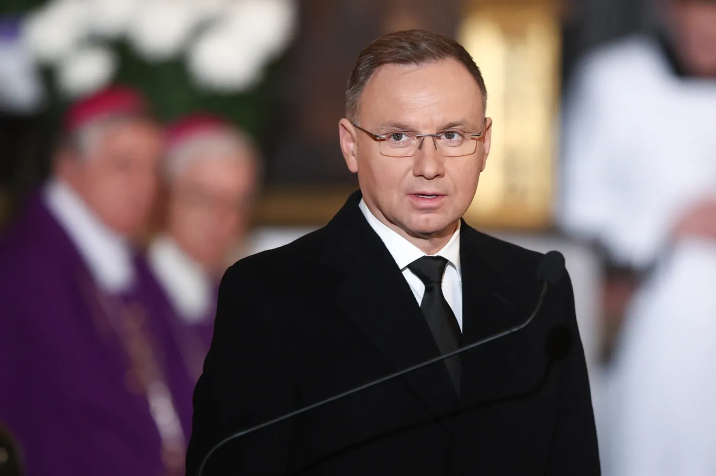 Andrzej Duda na pierwszej linii frontu. To nie jest recepta na zyskanie politycznego życia po życiu