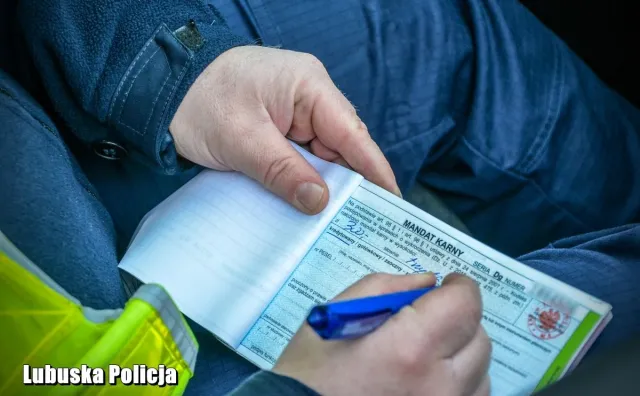 5000 zł mandatu i 18 punktów. Nie zastosował się do znaku B-1