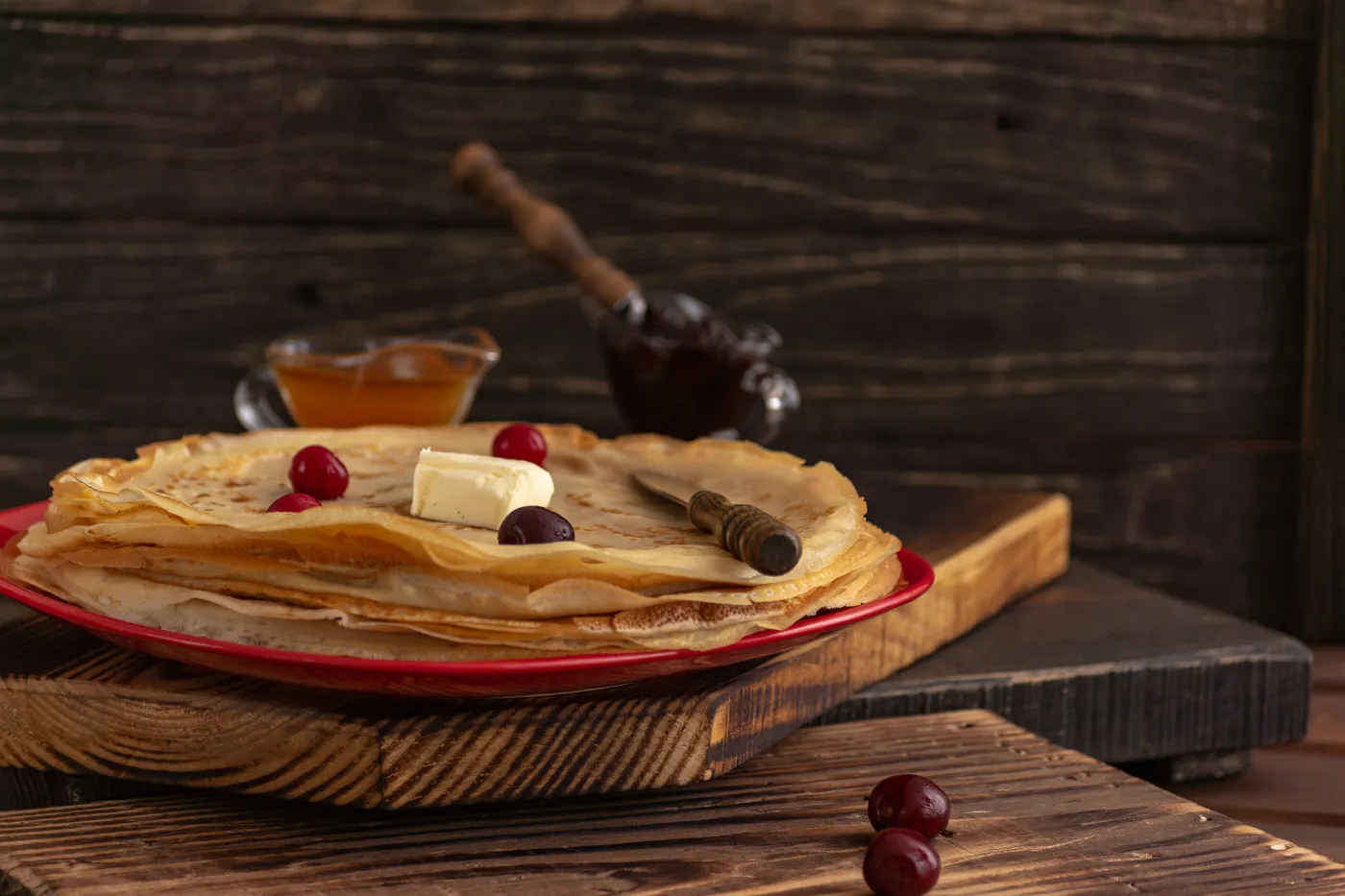 To dobry pomysł na ciepłe śniadanie. Z tymi poradami usmażysz NALEŚNIKI po mistrzowsku!